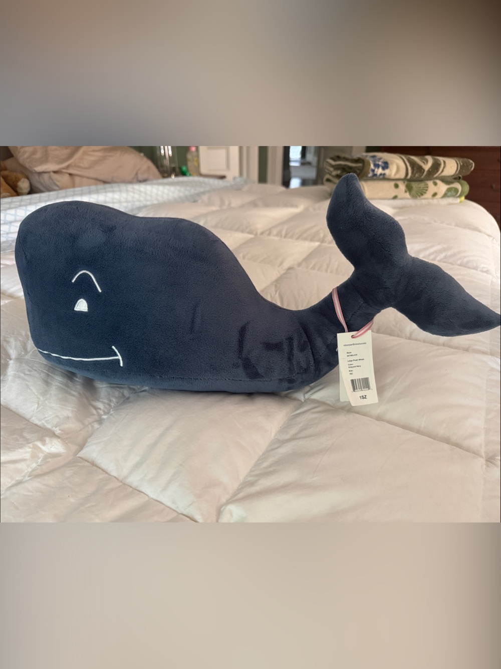 Vineyard Vines NWT Plush Whale Accent Pillow - Navy Blue